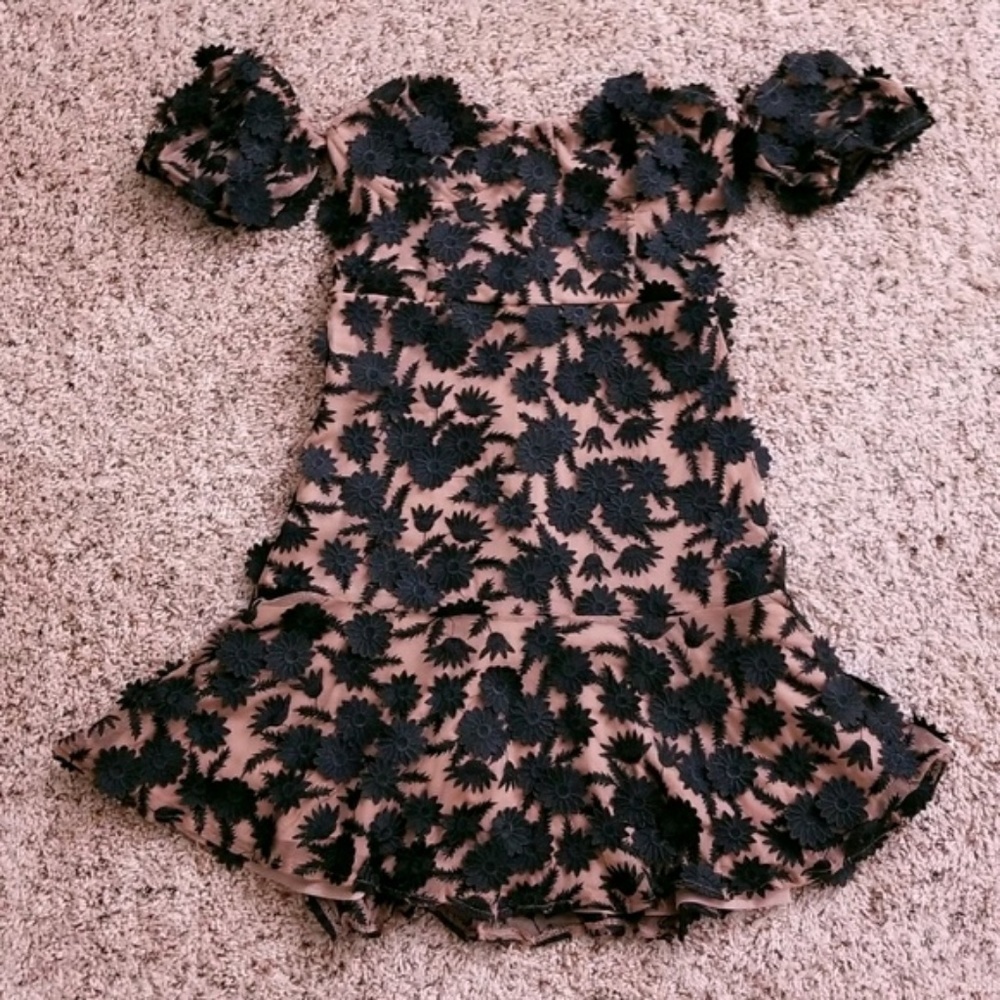 🚫SOLD🚫NWOT FL&L ONE OF A KIND AMELIA DRESS - Picture 6 of 7